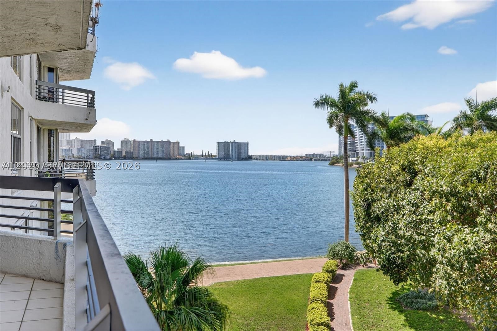 19101 NE 36th Ct #402, Aventura FL 33180