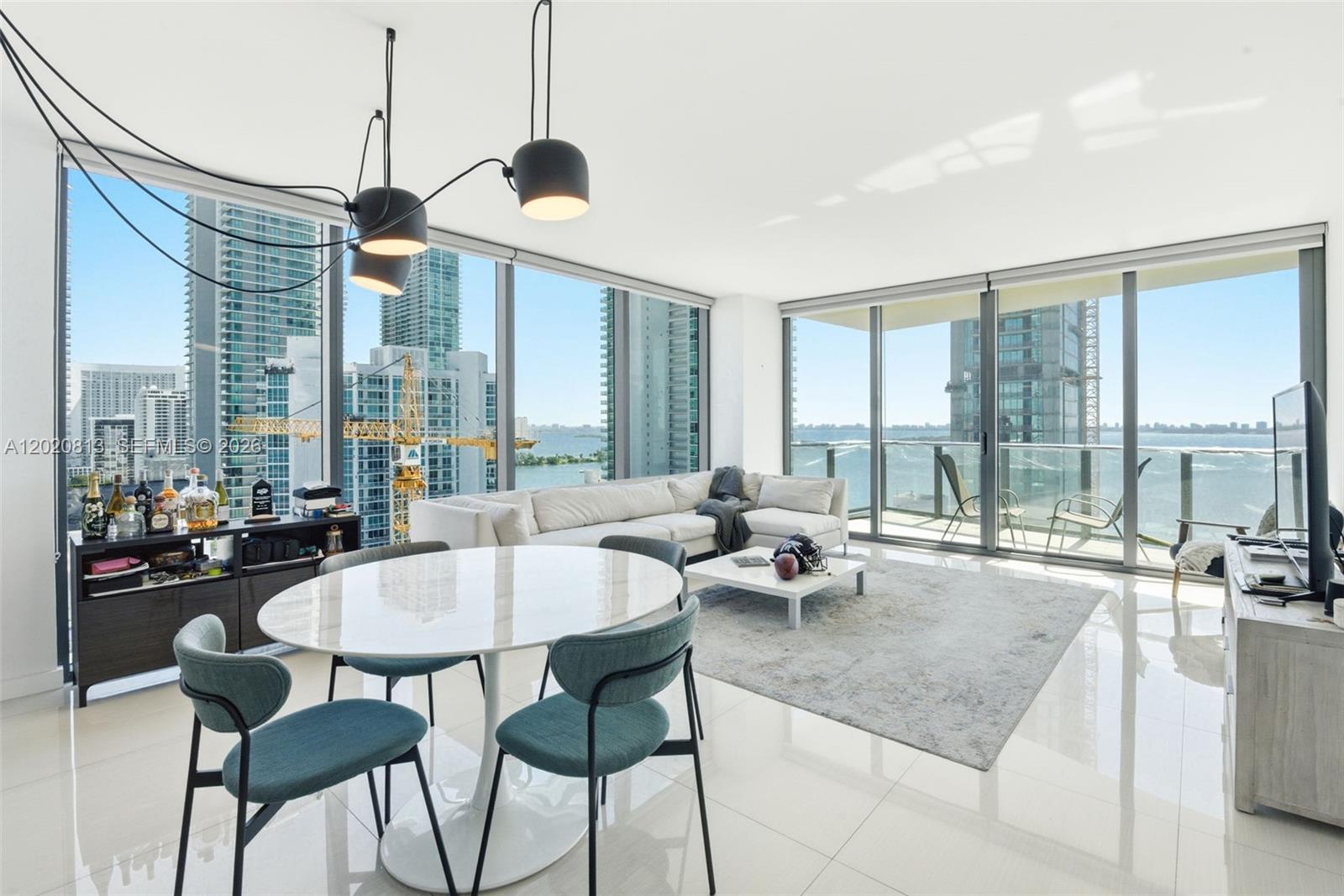 460 NE 28th St #1801, Miami FL 33137