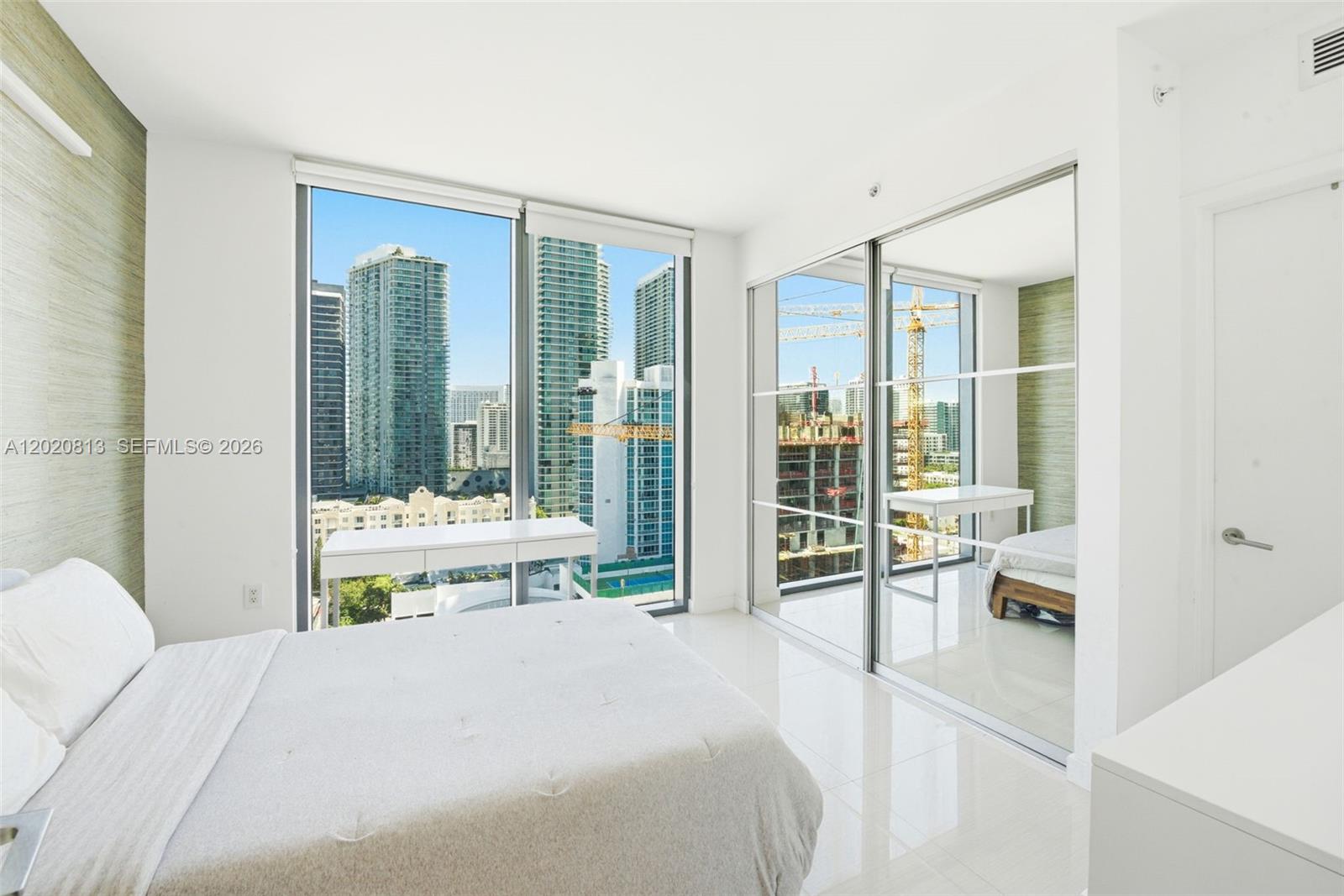 460 NE 28th St #1801, Miami FL 33137