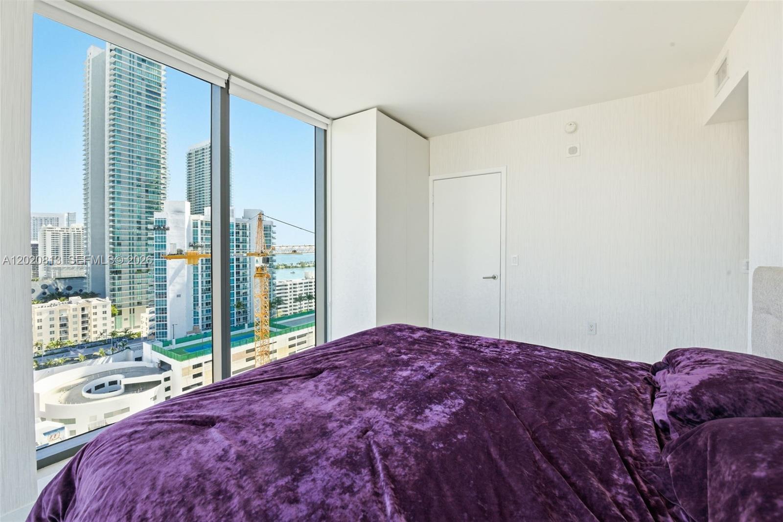 460 NE 28th St #1801, Miami FL 33137
