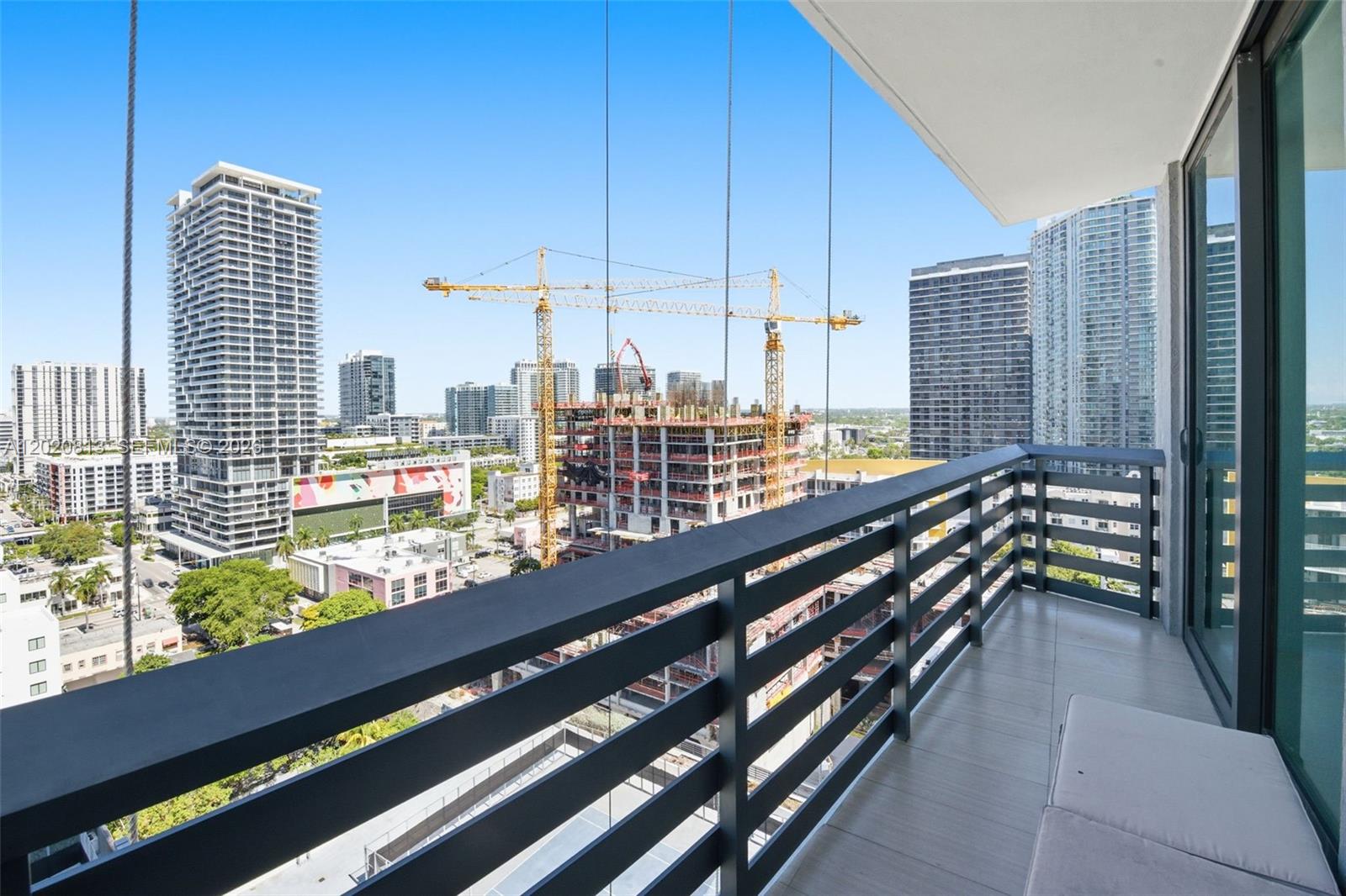 460 NE 28th St #1801, Miami FL 33137