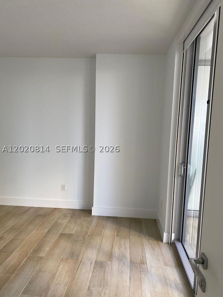 1300 Brickell Bay Dr #1805, Miami FL 33131