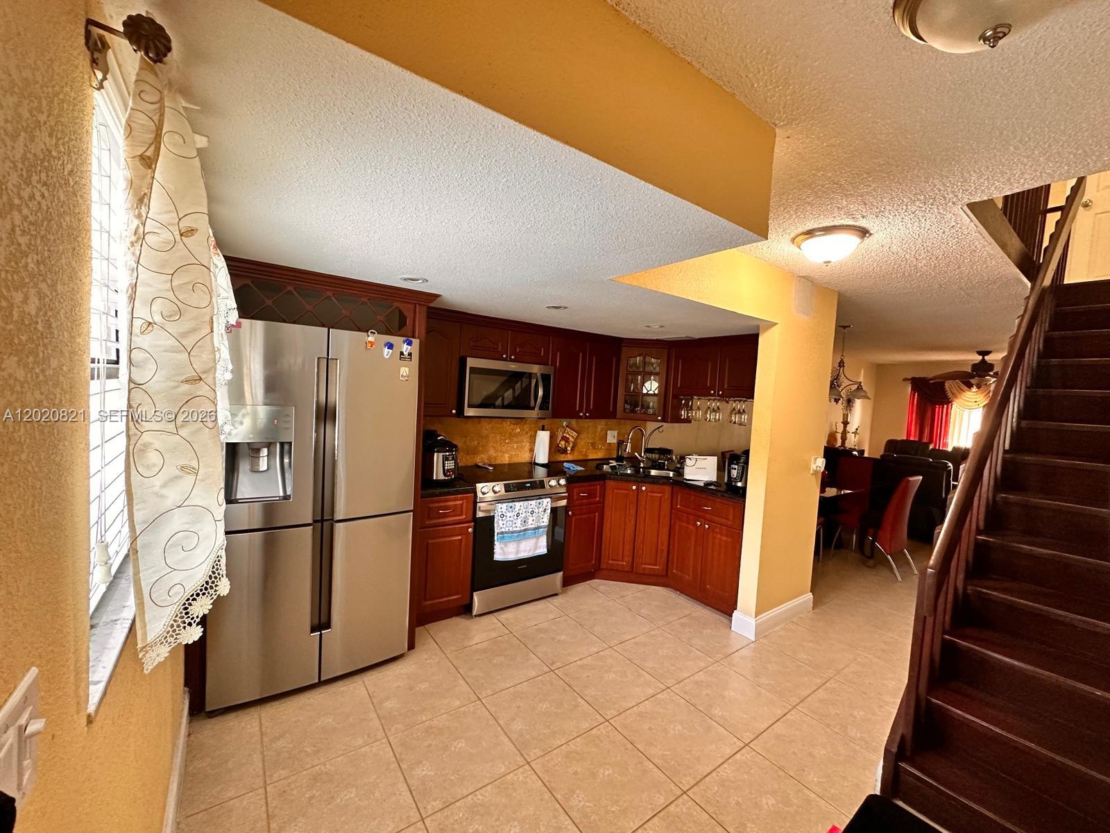 5953 W 28th Ave #24, Hialeah FL 33016
