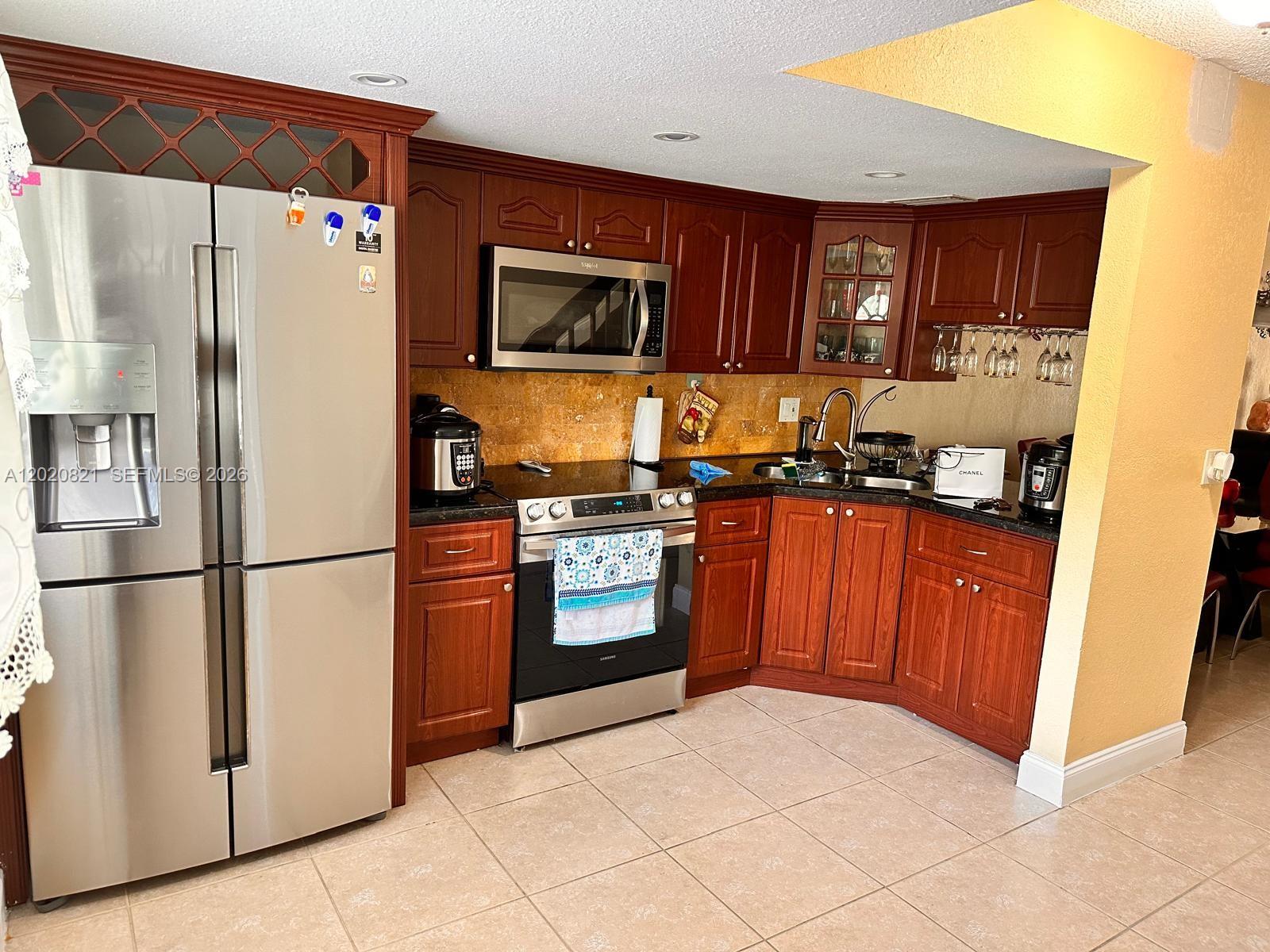 5953 W 28th Ave #24, Hialeah FL 33016