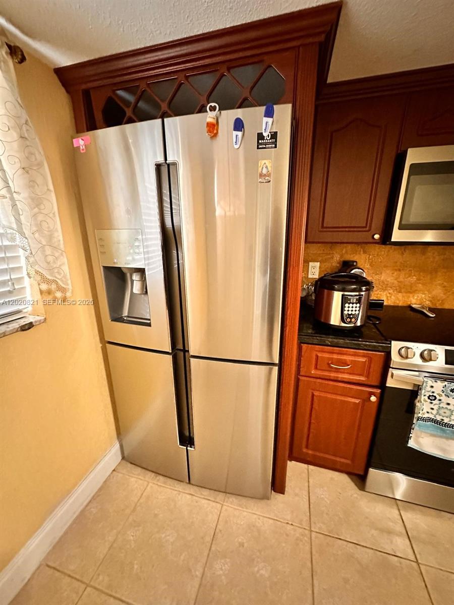 5953 W 28th Ave #24, Hialeah FL 33016