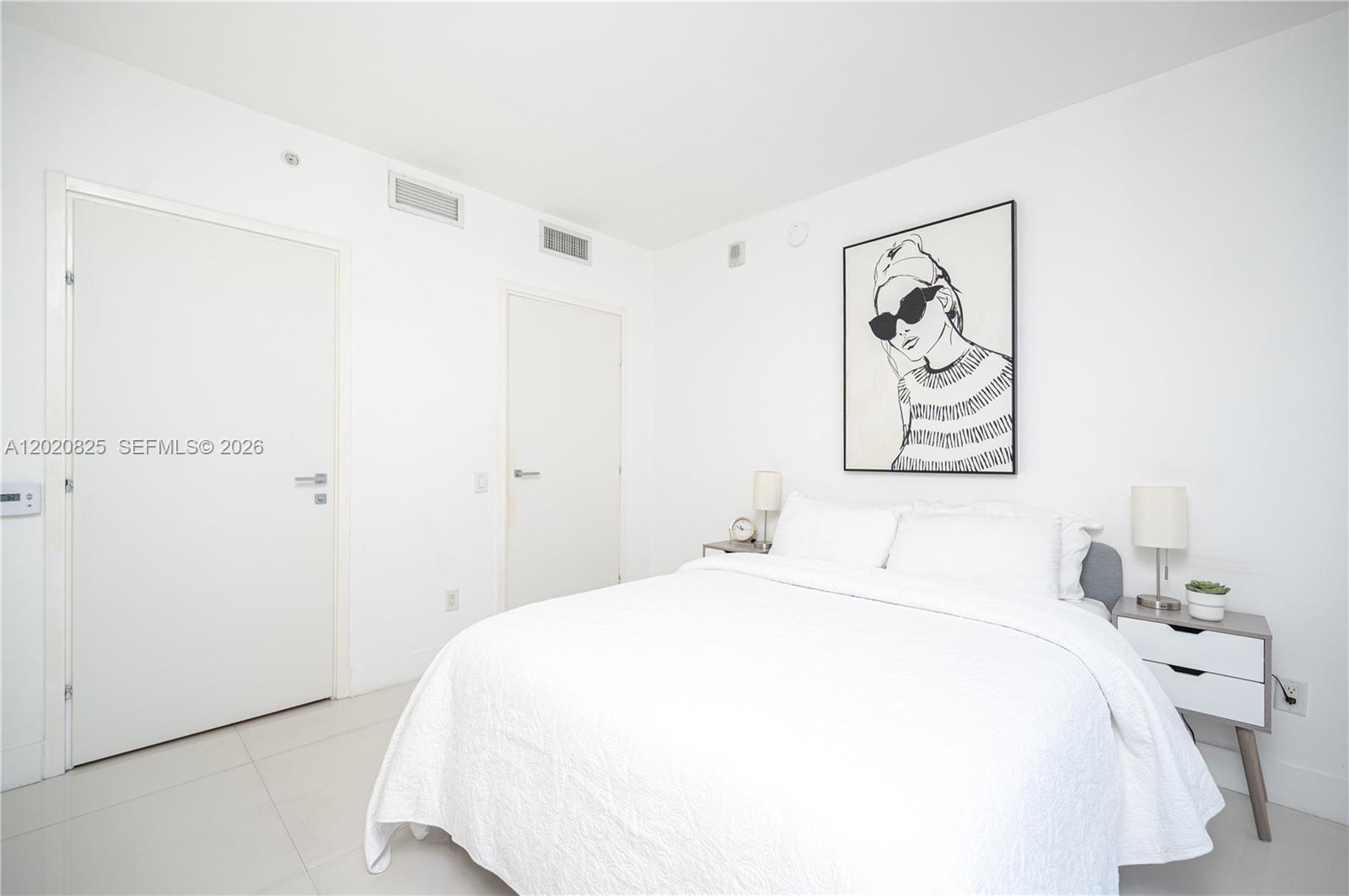 1300 Brickell Bay Dr #1601, Miami FL 33131