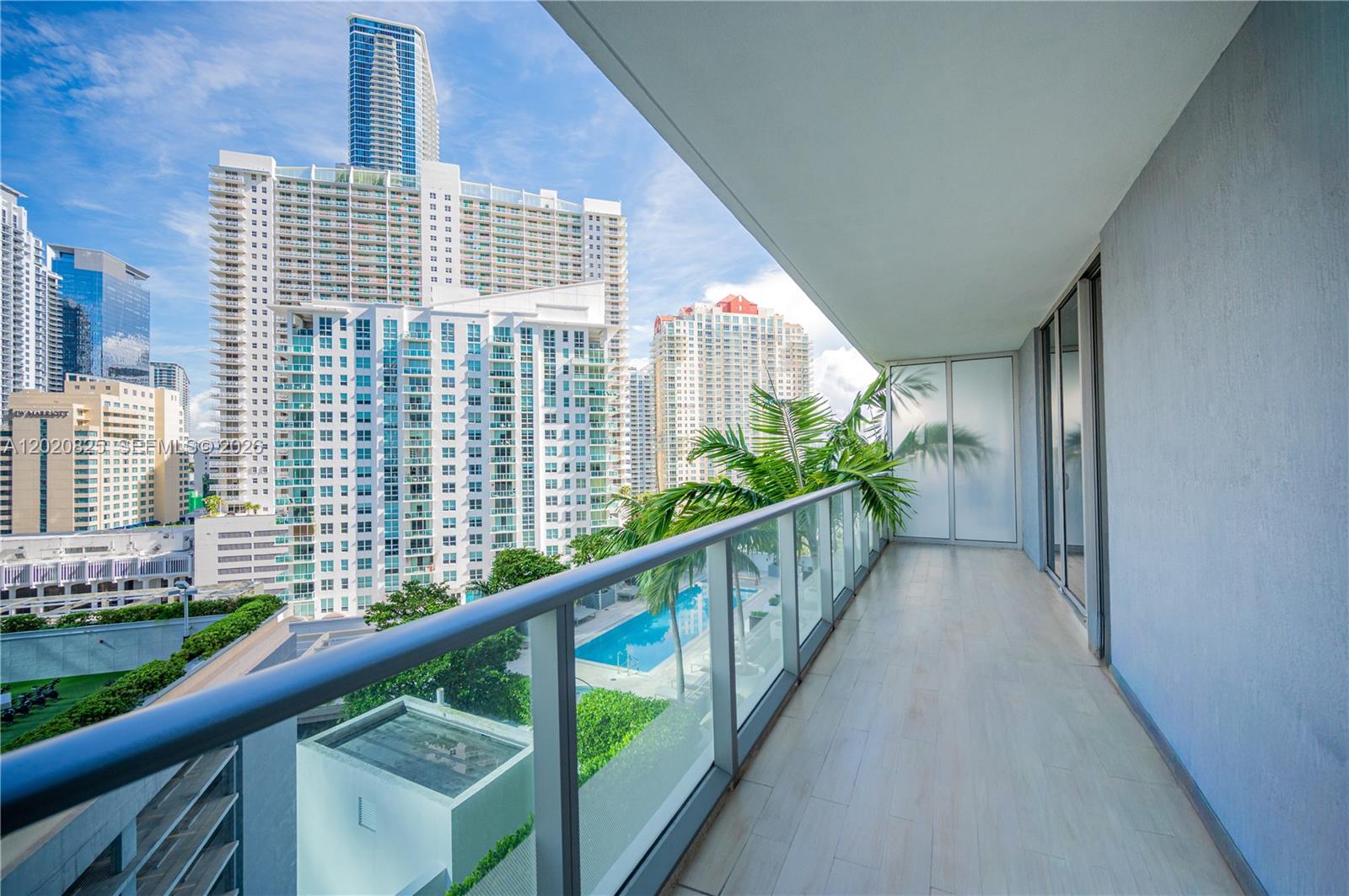 1300 Brickell Bay Dr #1601, Miami FL 33131