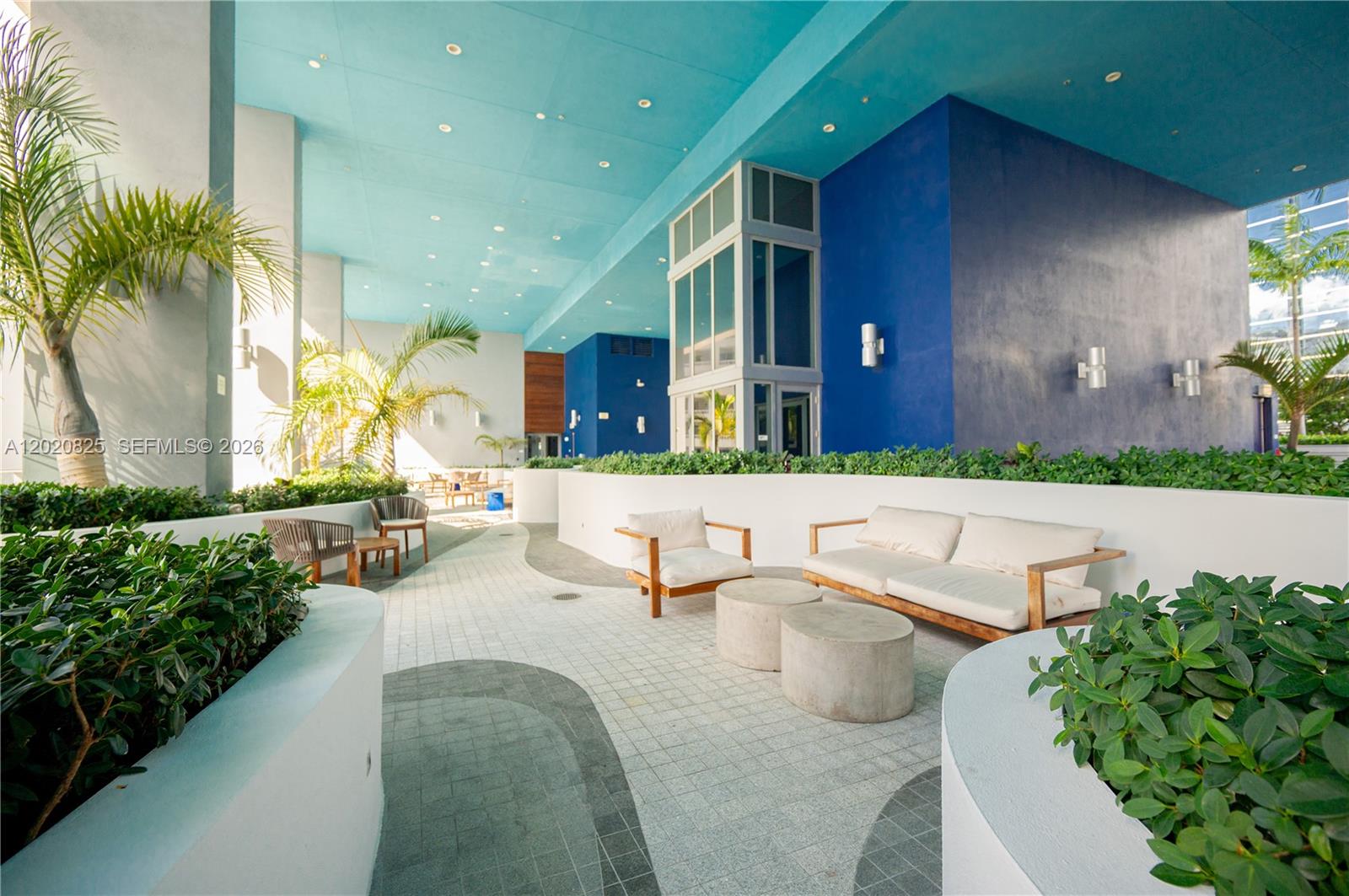 1300 Brickell Bay Dr #1601, Miami FL 33131