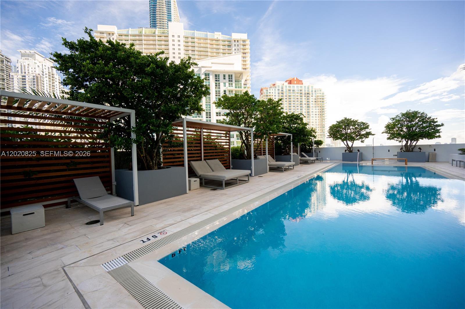 1300 Brickell Bay Dr #1601, Miami FL 33131