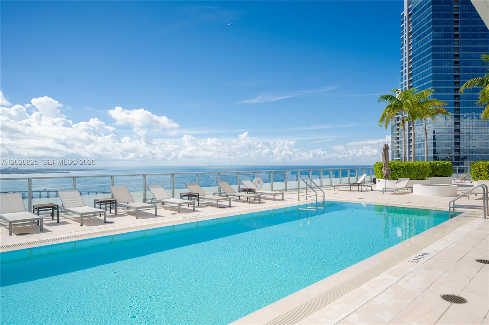 1300 Brickell Bay Dr #1601, Miami FL 33131