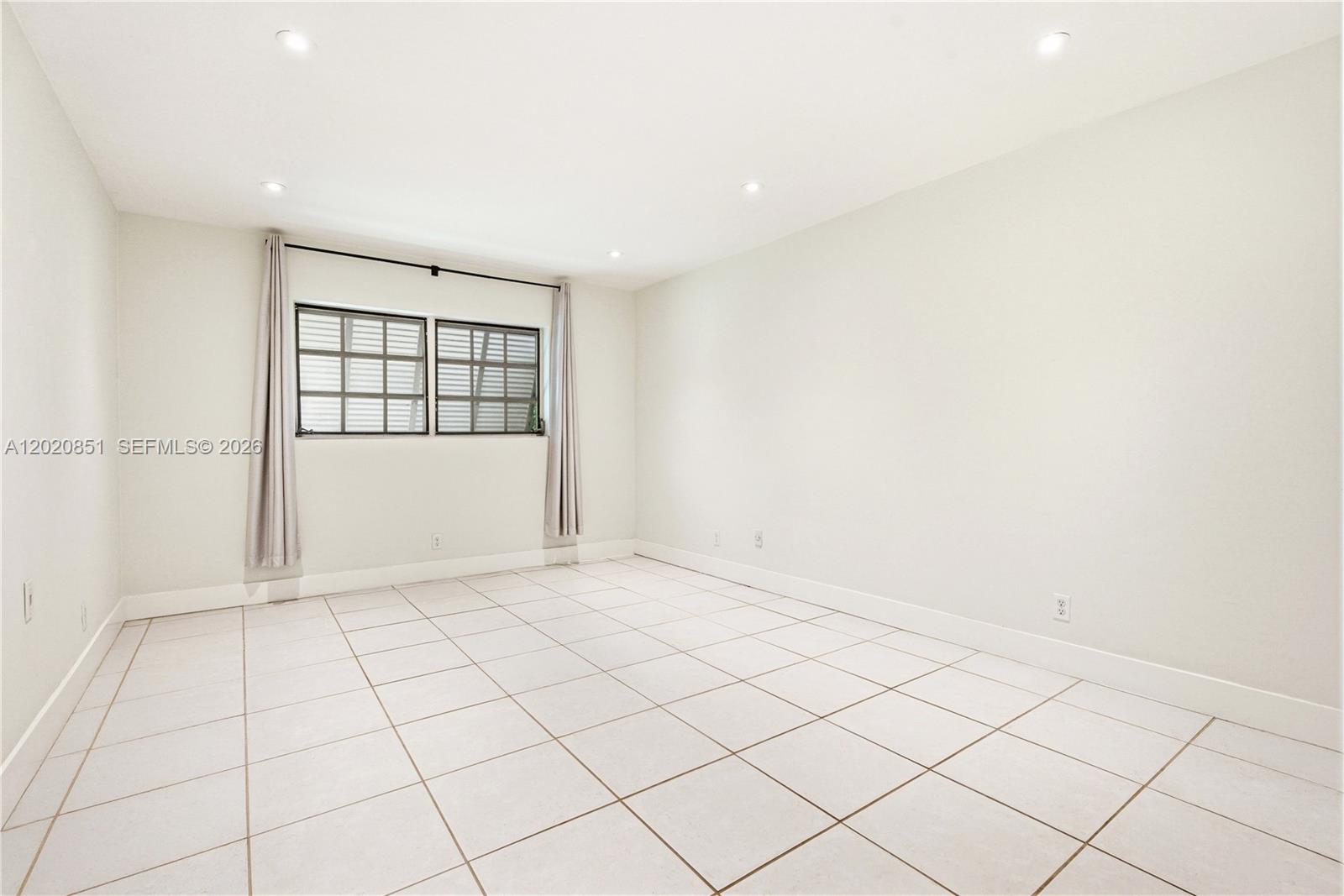 1200 Mariposa Ave #E104, Coral Gables FL 33146