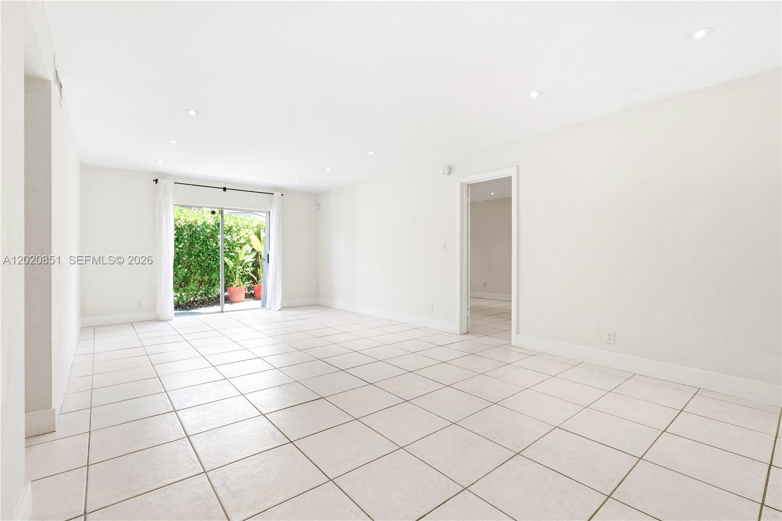 1200 Mariposa Ave #E104, Coral Gables FL 33146