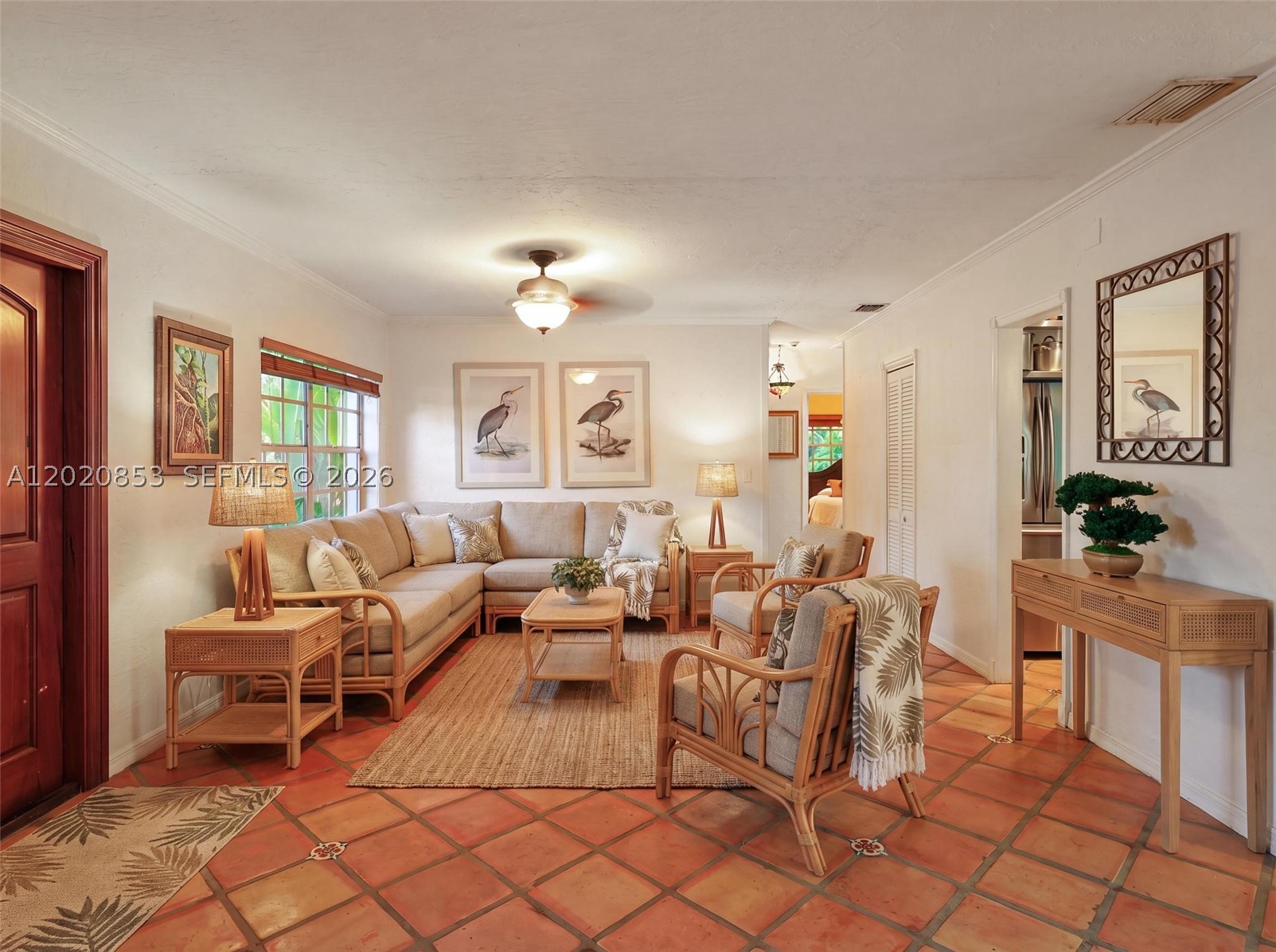 5644 SW 69th Ave, Miami FL 33143