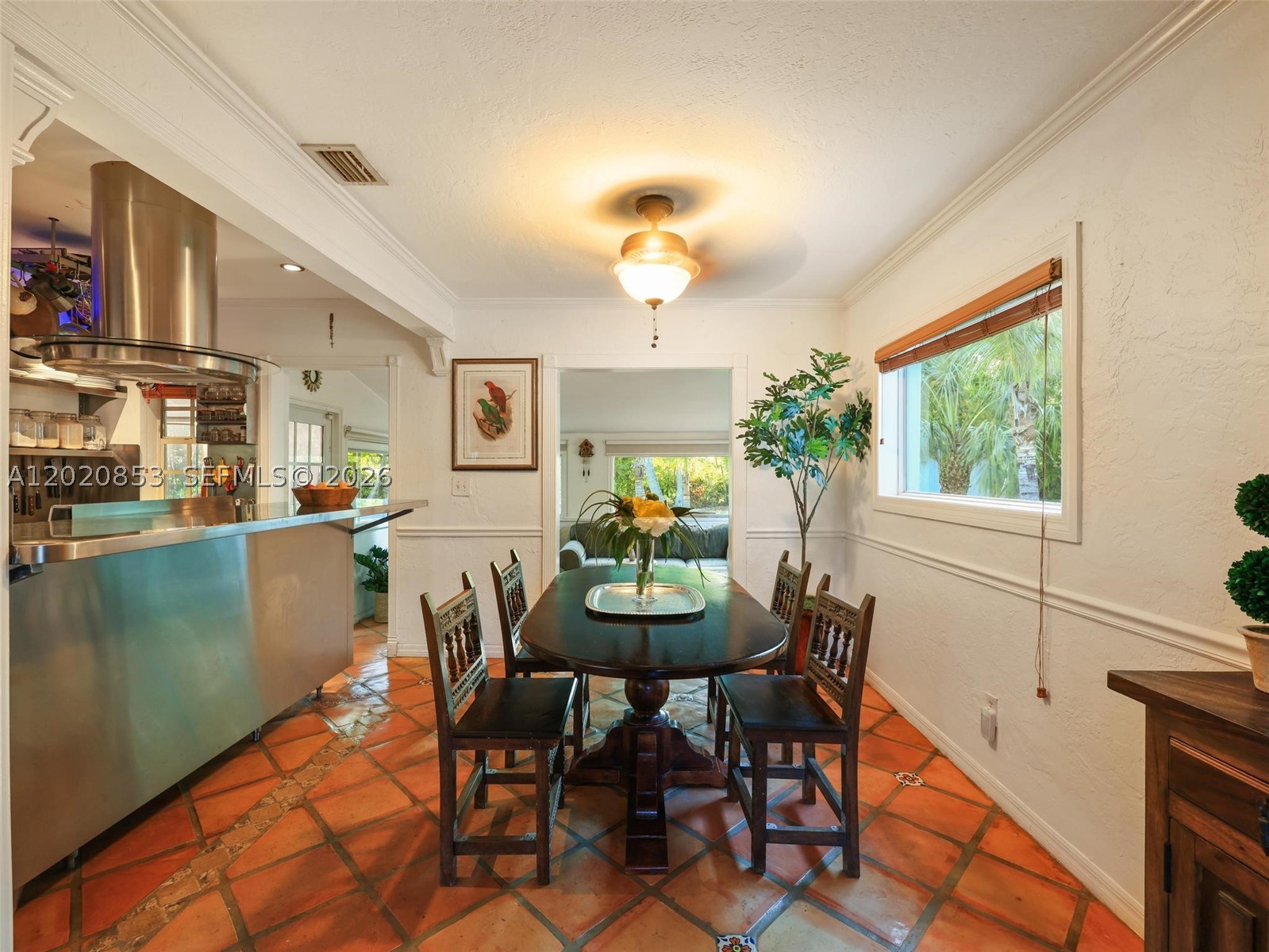 5644 SW 69th Ave, Miami FL 33143