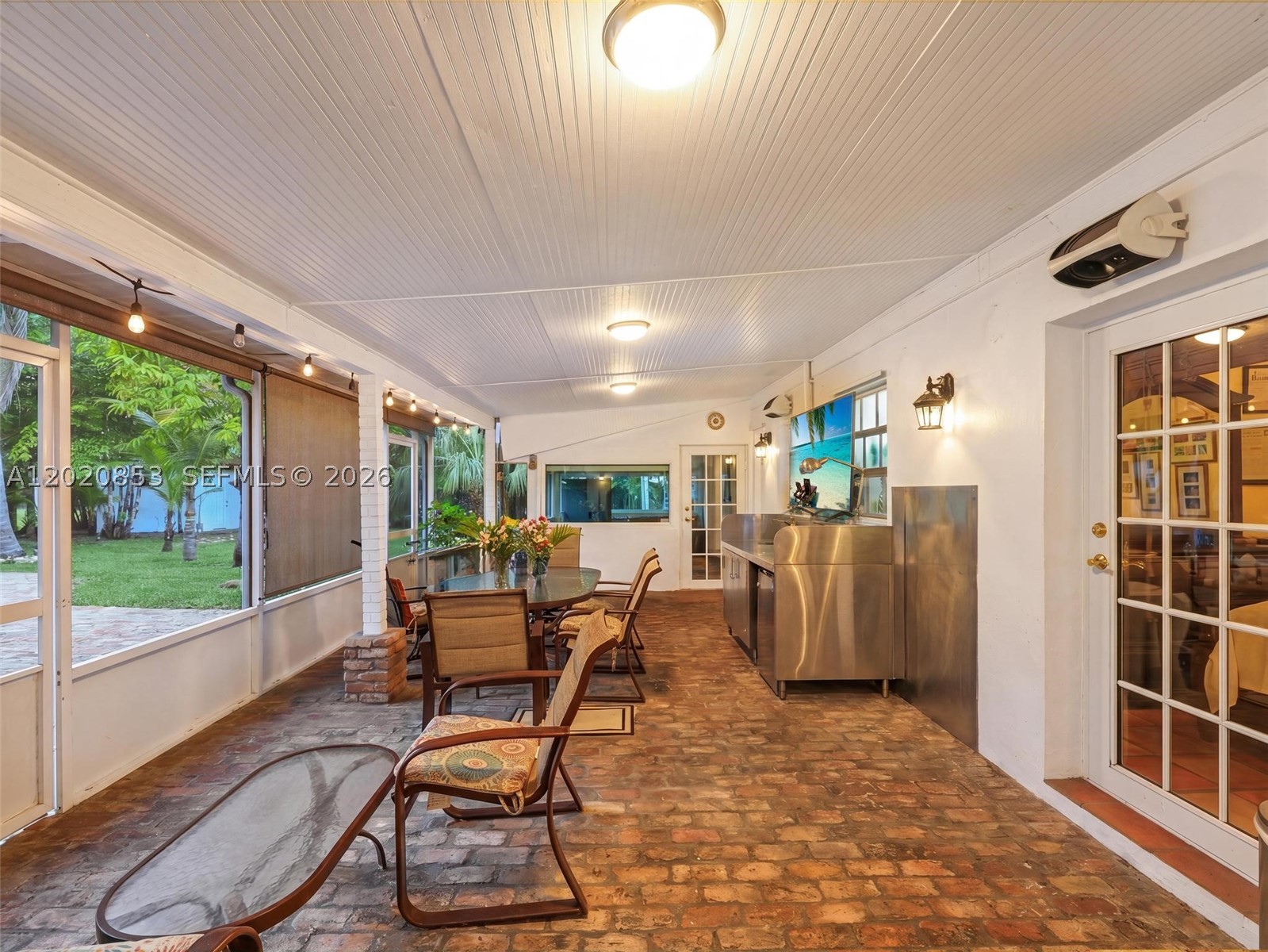 5644 SW 69th Ave, Miami FL 33143