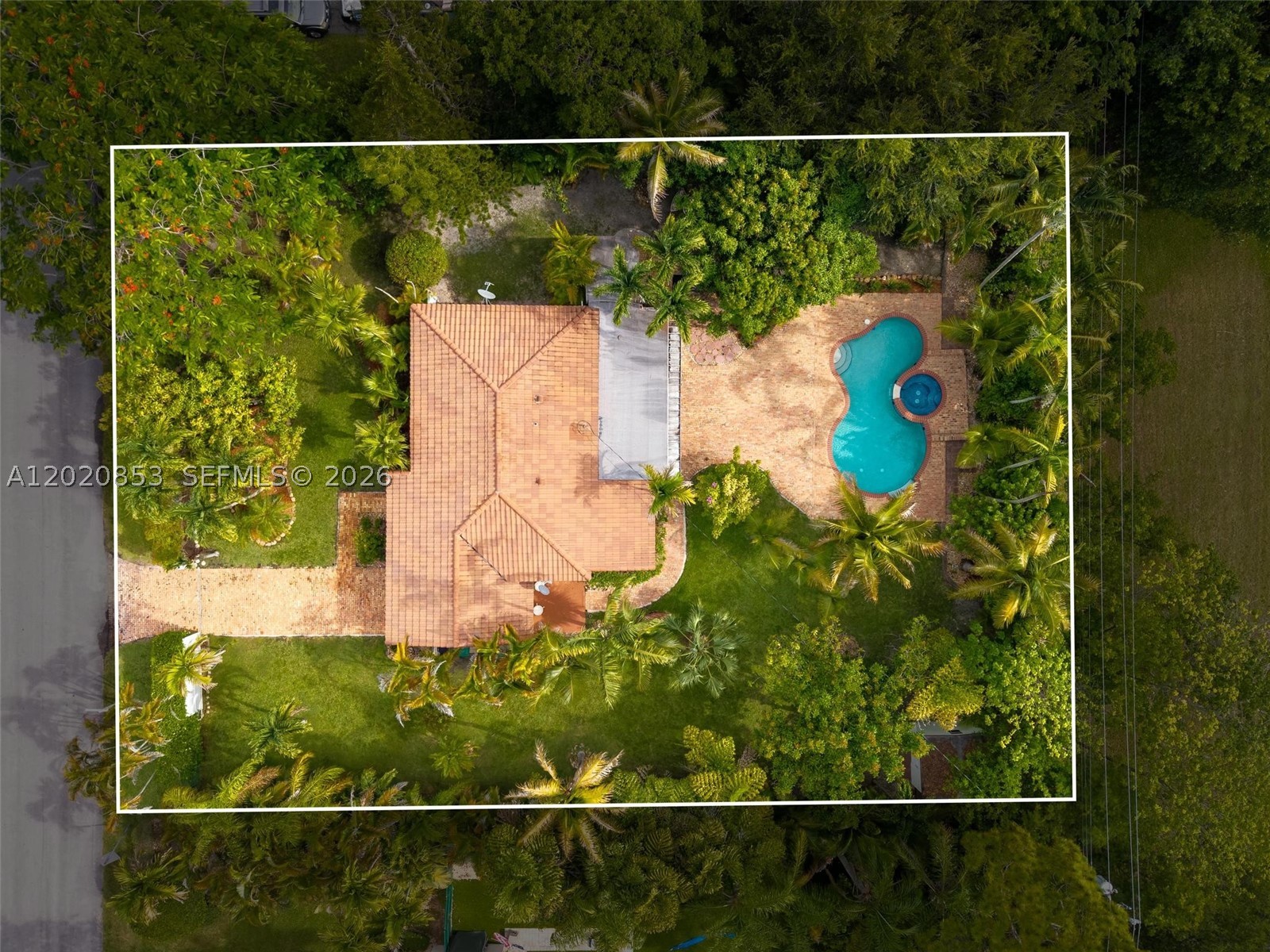 5644 SW 69th Ave, Miami FL 33143