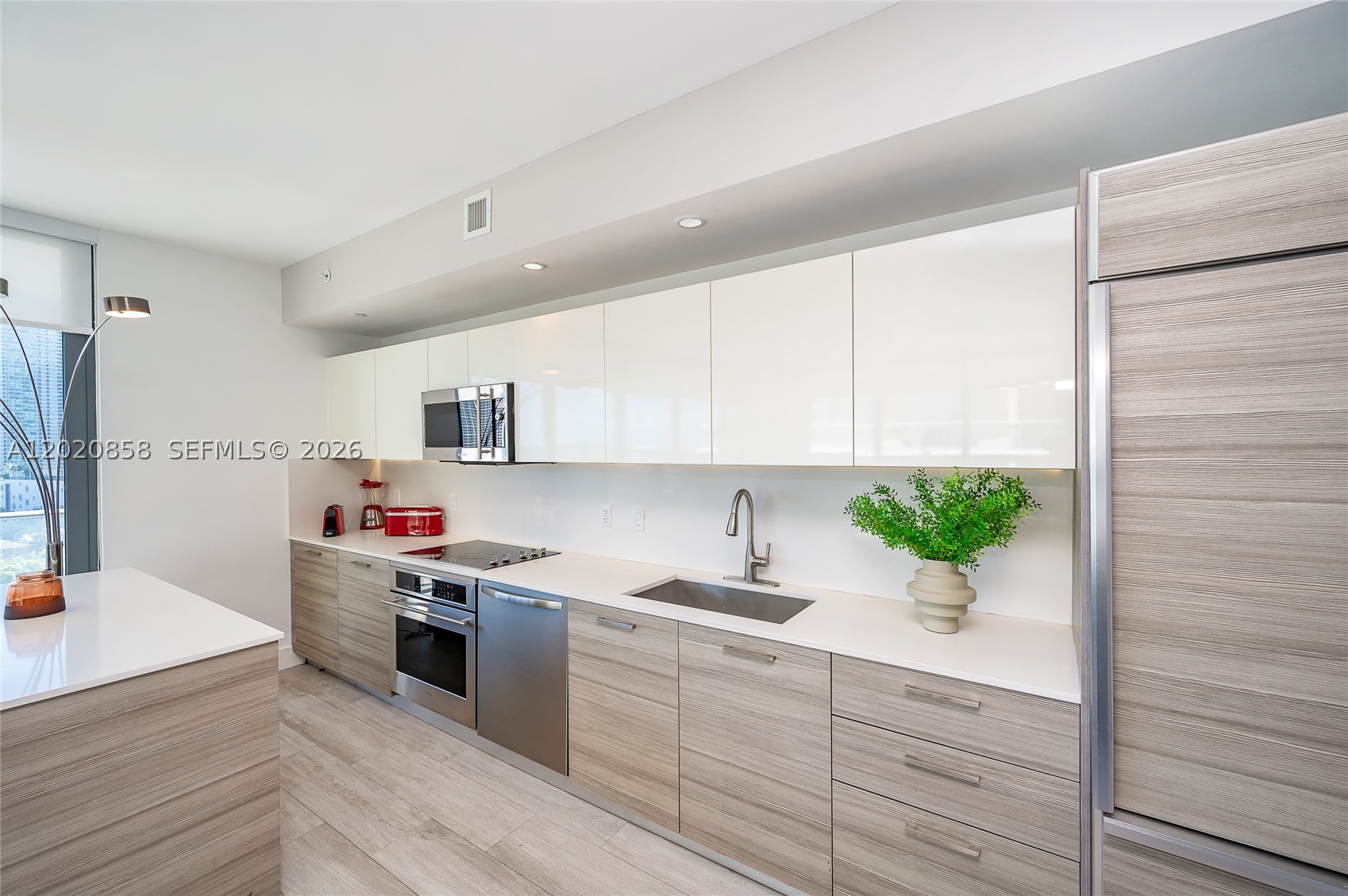 121 NE 34th St #1408, Miami FL 33137