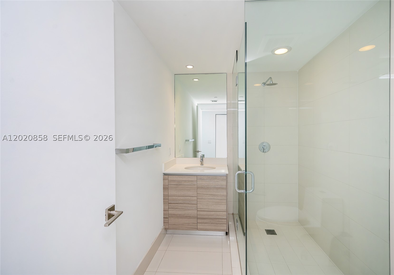 121 NE 34th St #1408, Miami FL 33137