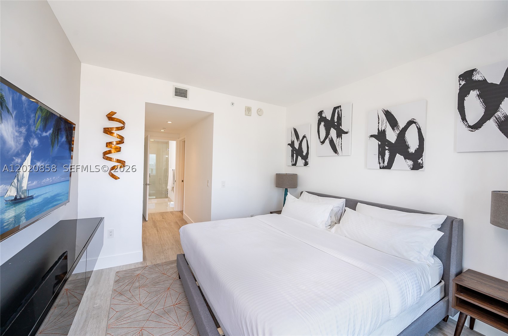 121 NE 34th St #1408, Miami FL 33137