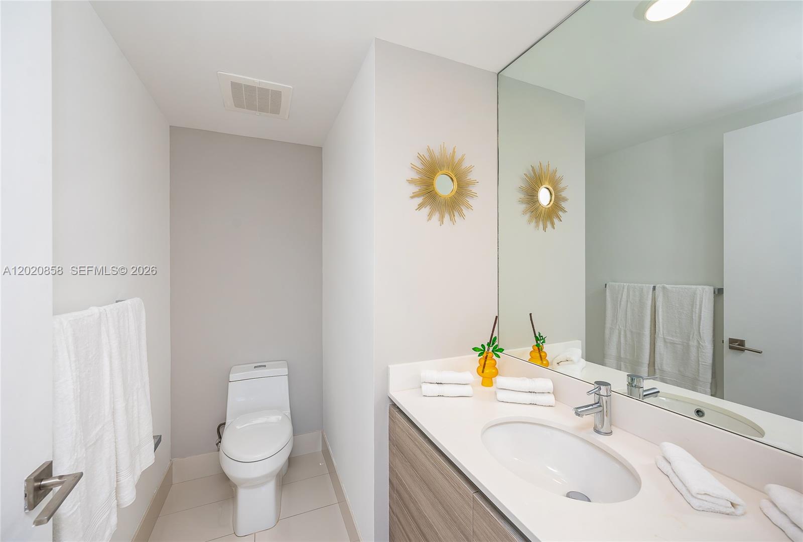 121 NE 34th St #1408, Miami FL 33137