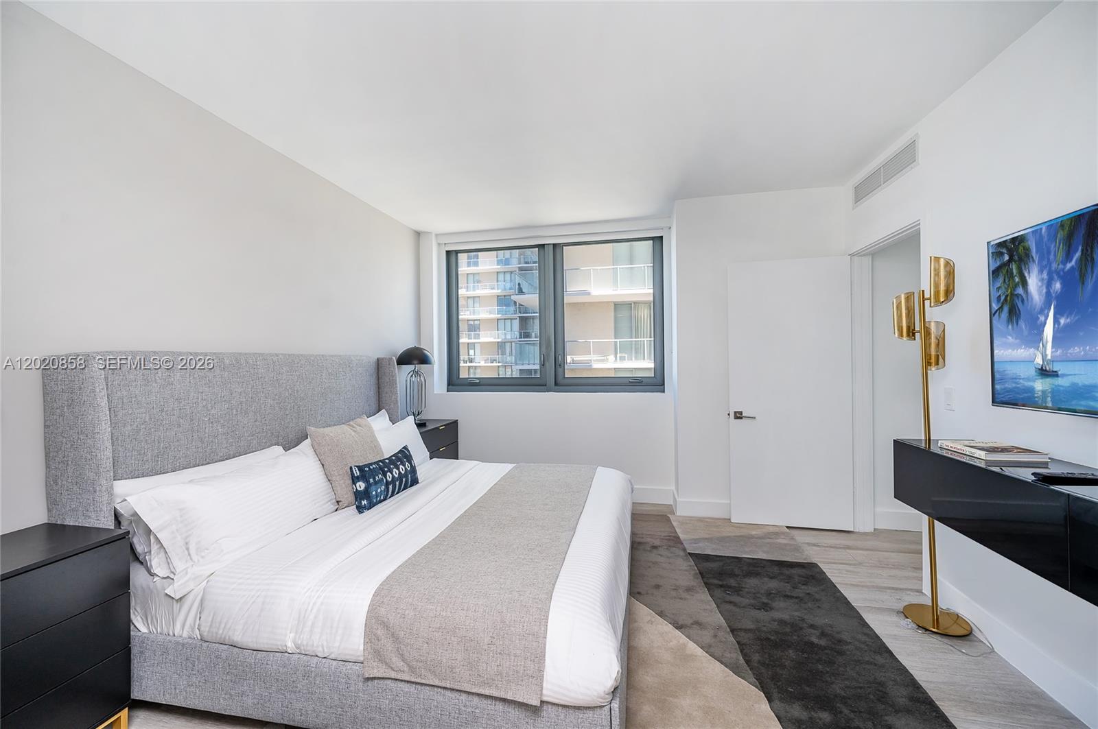 121 NE 34th St #1408, Miami FL 33137