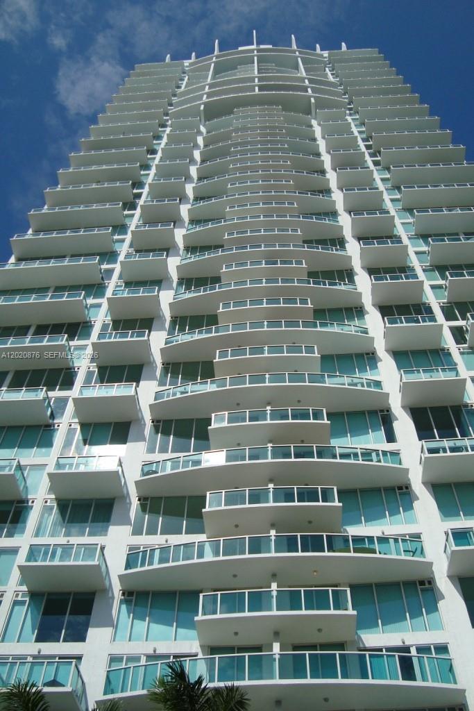 41 SE 5th St #716, Miami FL 33131