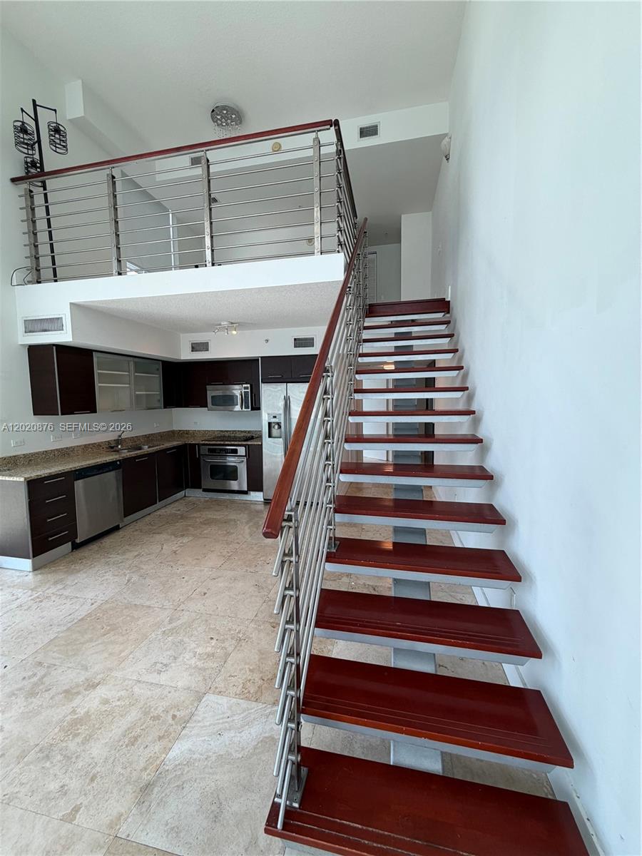 41 SE 5th St #716, Miami FL 33131