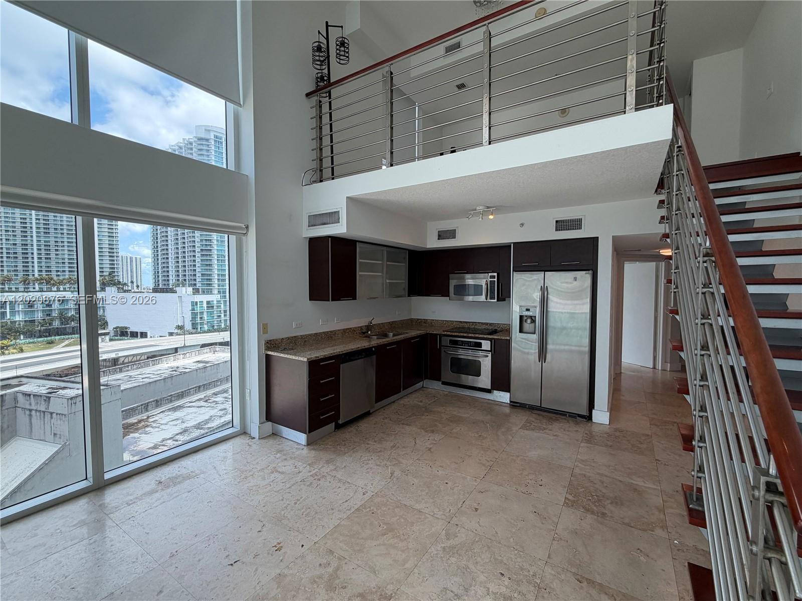 41 SE 5th St #716, Miami FL 33131