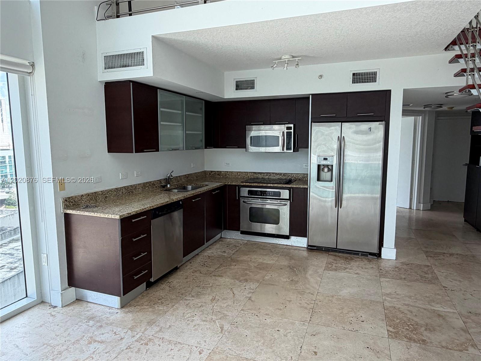41 SE 5th St #716, Miami FL 33131