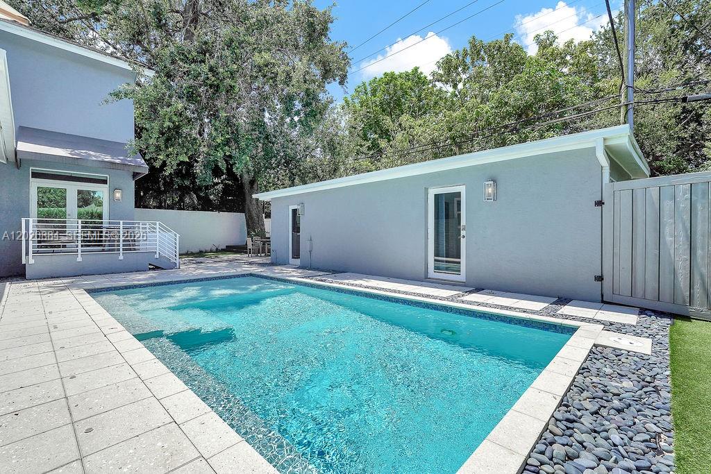 150 NE 50th Ter, Miami FL 33137