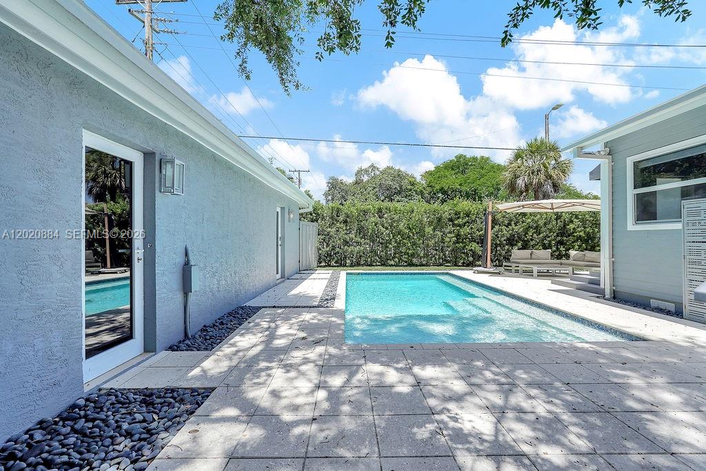 150 NE 50th Ter, Miami FL 33137