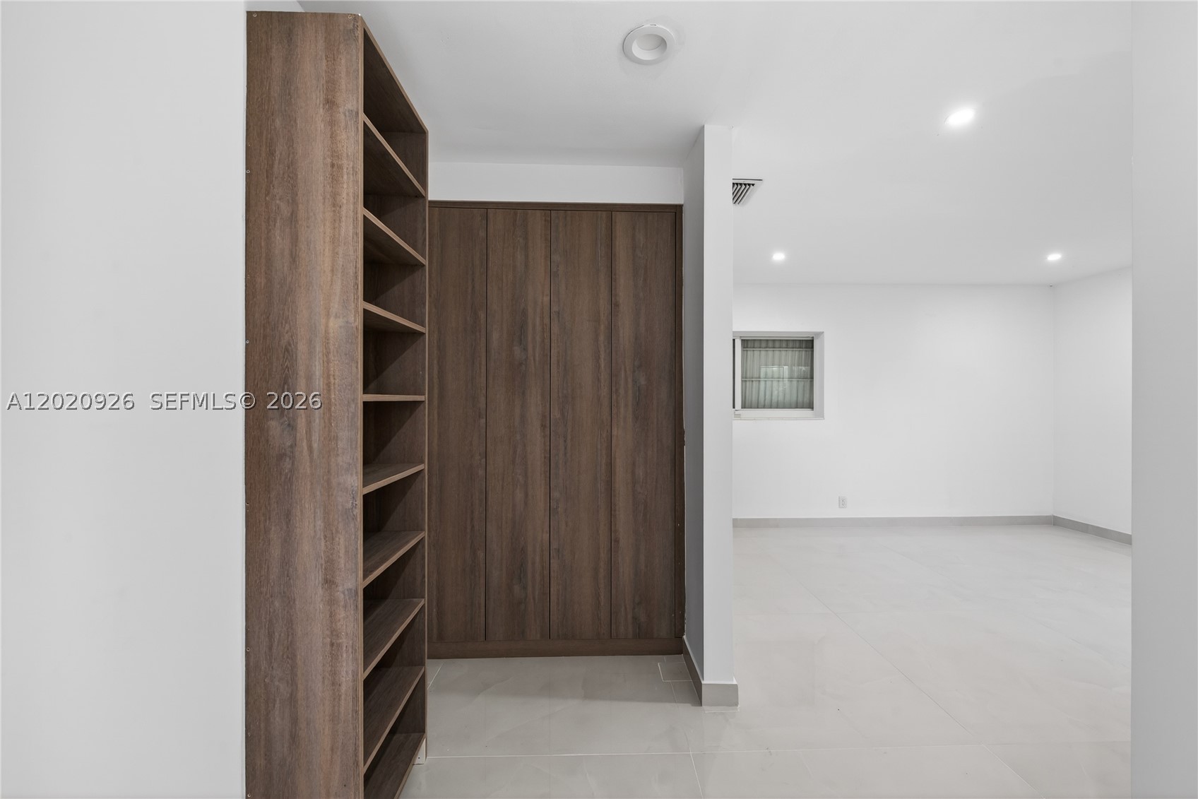 1101 S Shore Dr #1, Miami Beach FL 33141