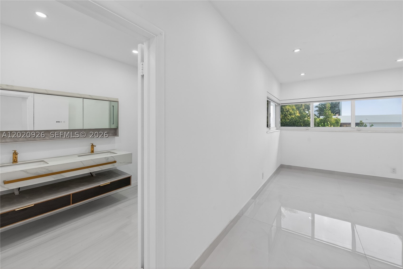1101 S Shore Dr #1, Miami Beach FL 33141