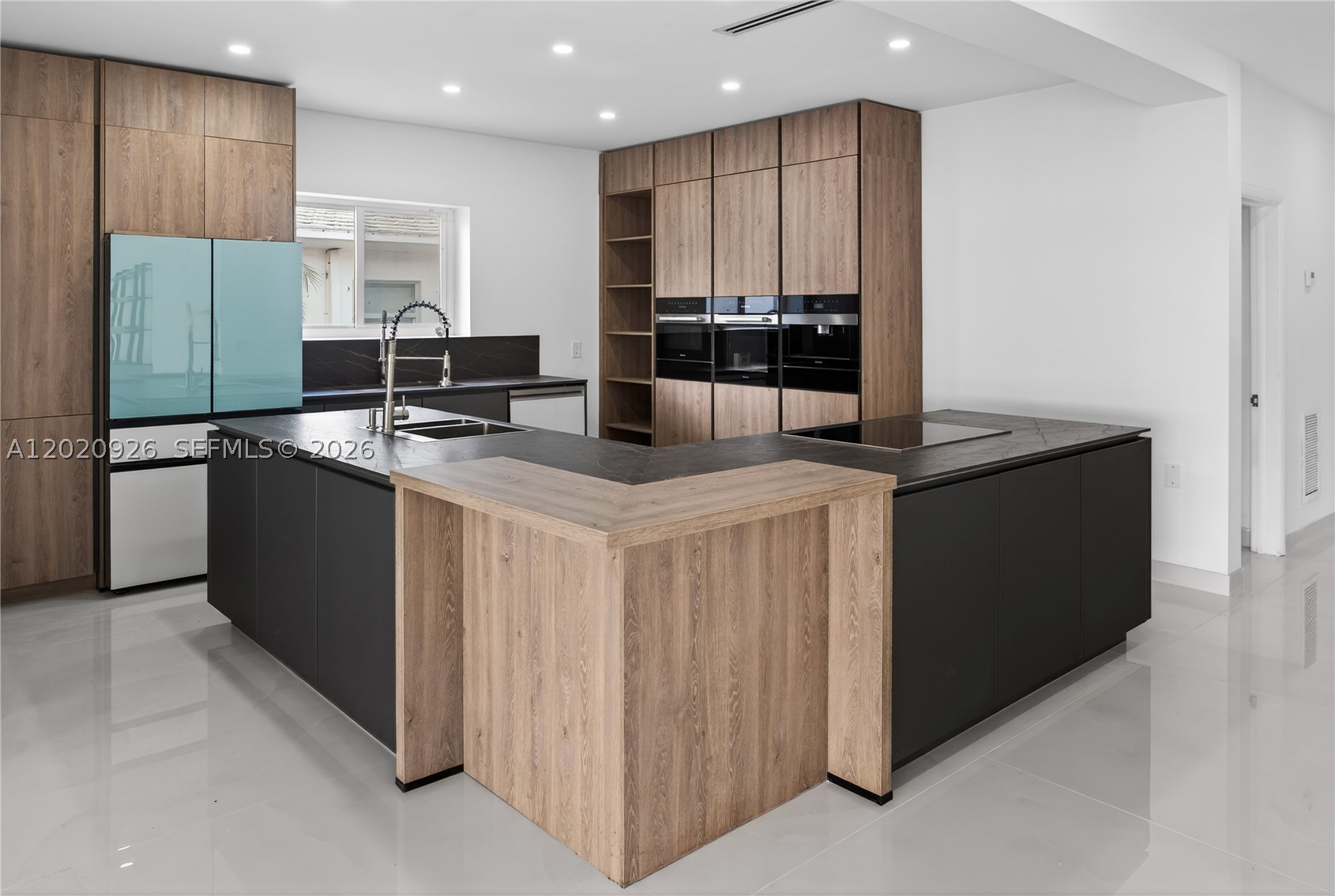 1101 S Shore Dr #1, Miami Beach FL 33141