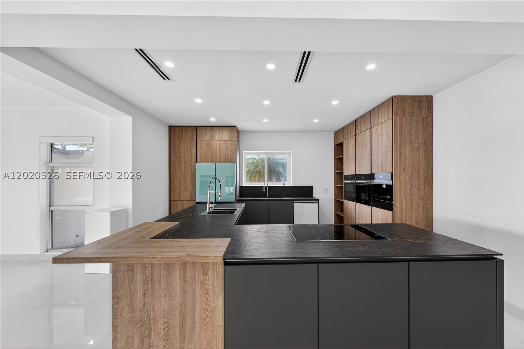 1101 S Shore Dr #1, Miami Beach FL 33141