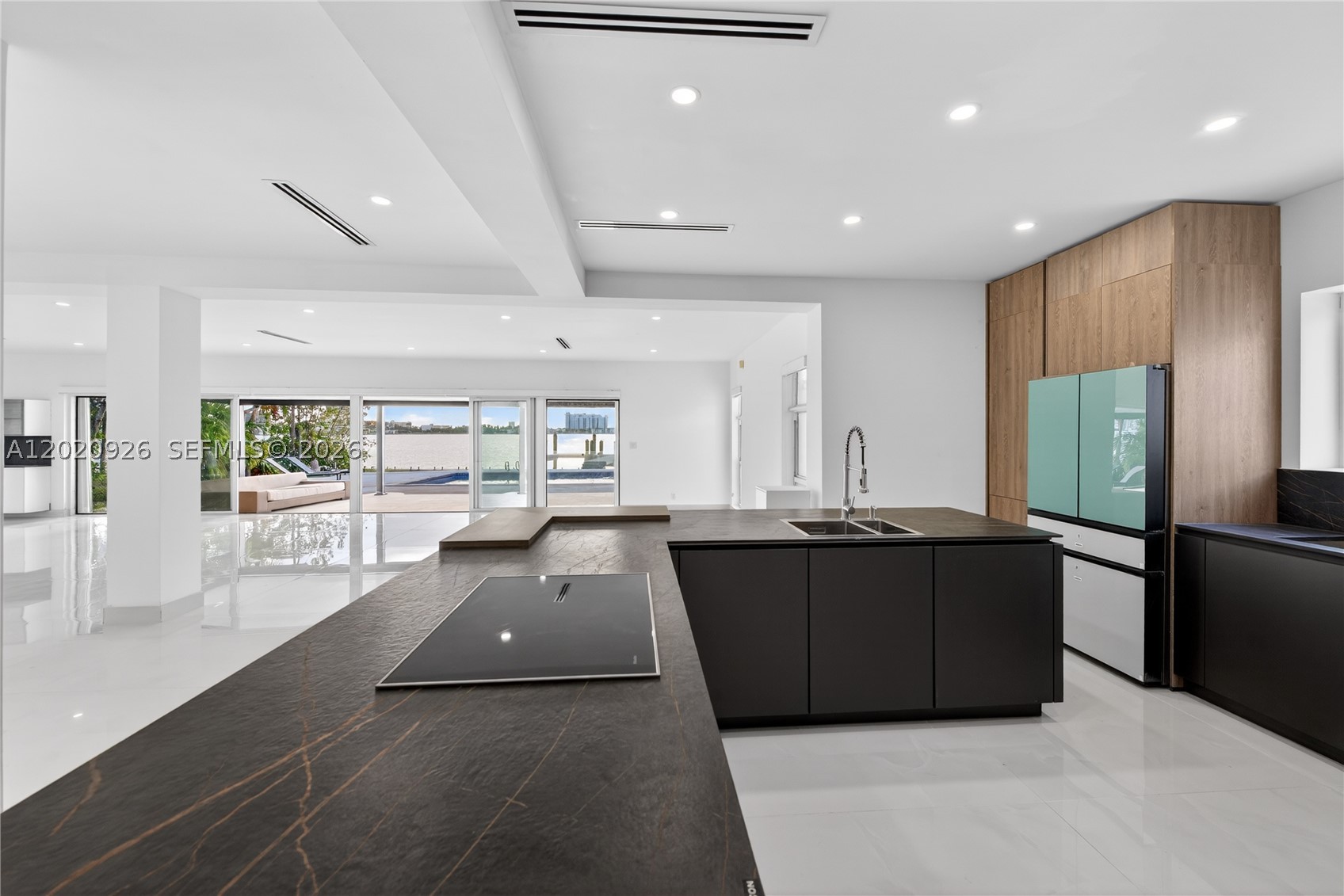 1101 S Shore Dr #1, Miami Beach FL 33141