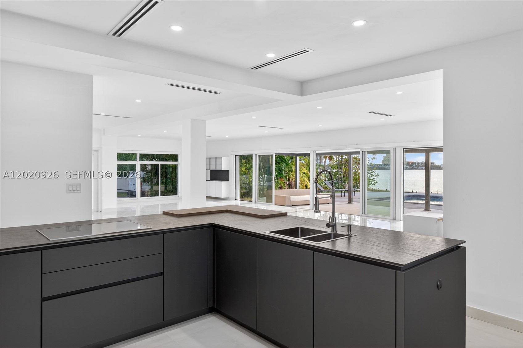 1101 S Shore Dr #1, Miami Beach FL 33141