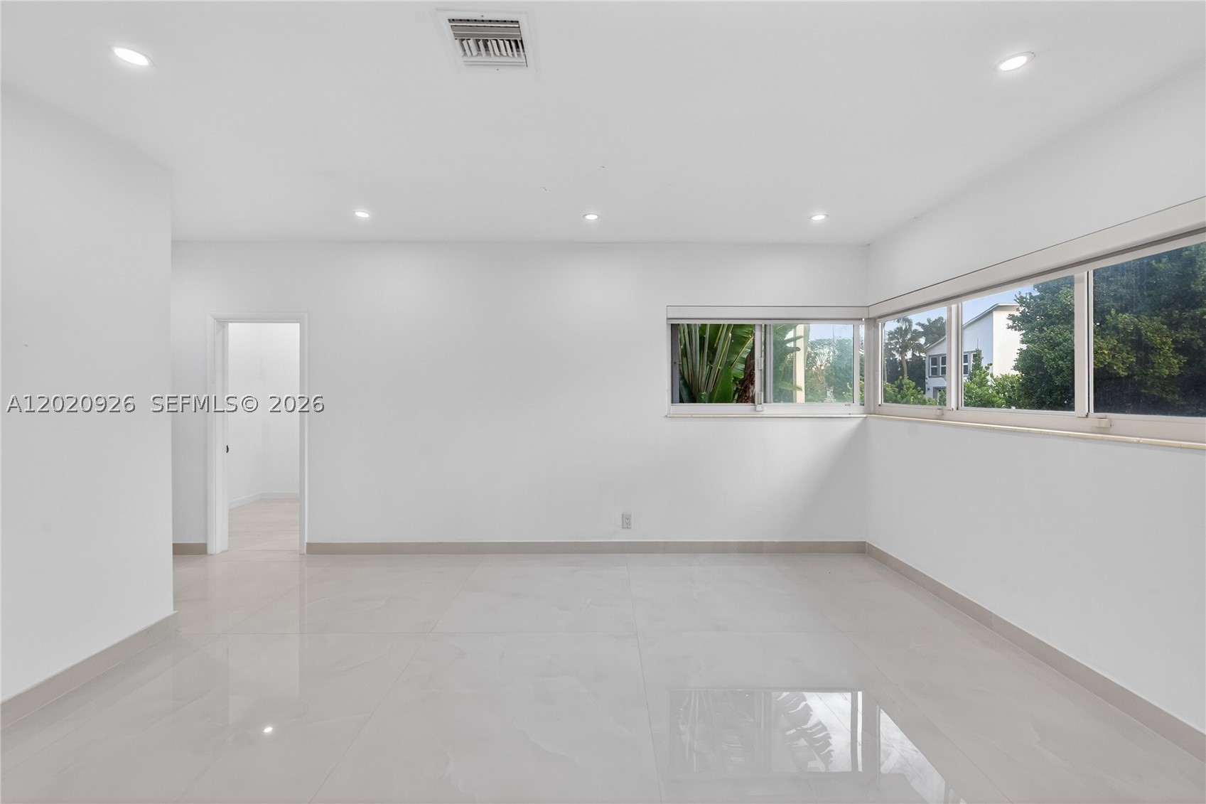 1101 S Shore Dr #1, Miami Beach FL 33141