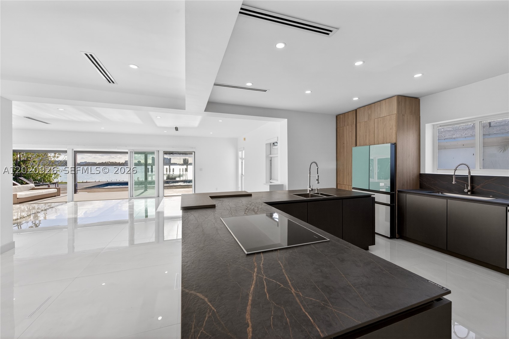 1101 S Shore Dr #1, Miami Beach FL 33141