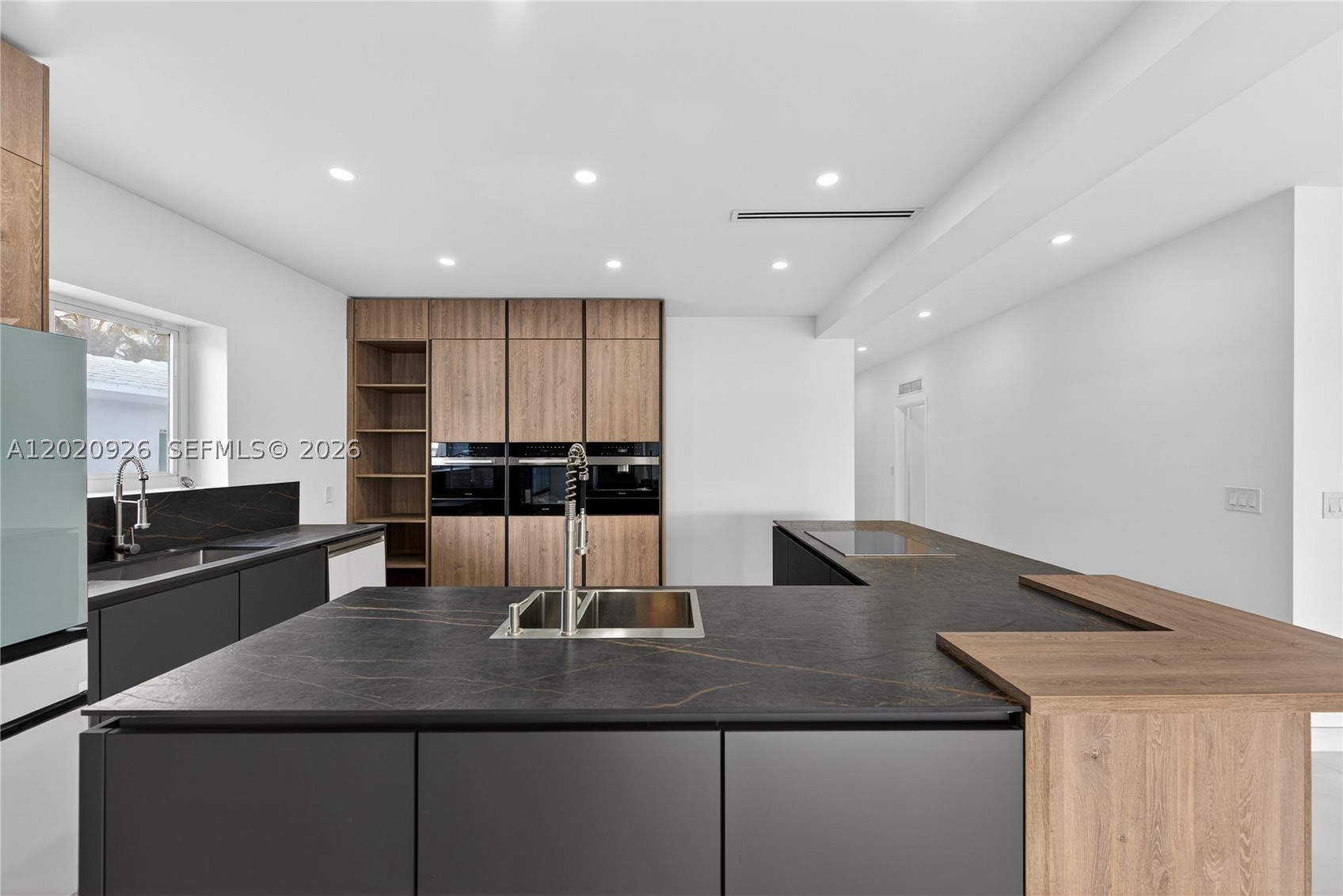 1101 S Shore Dr #1, Miami Beach FL 33141