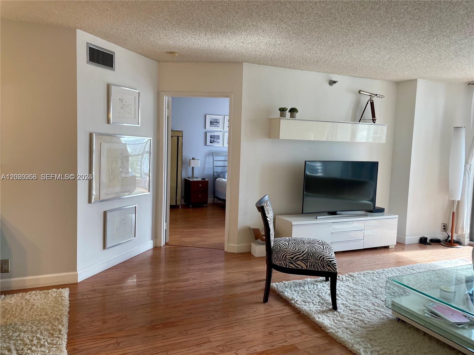 3400 NE 192nd St #1410, Aventura FL 33180