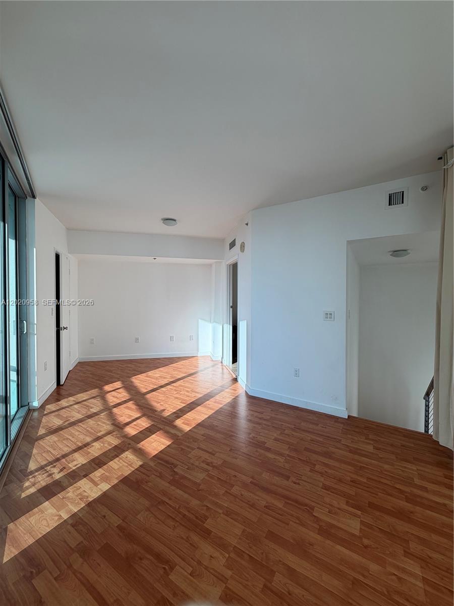 350 S Miami Ave #712, Miami FL 33130