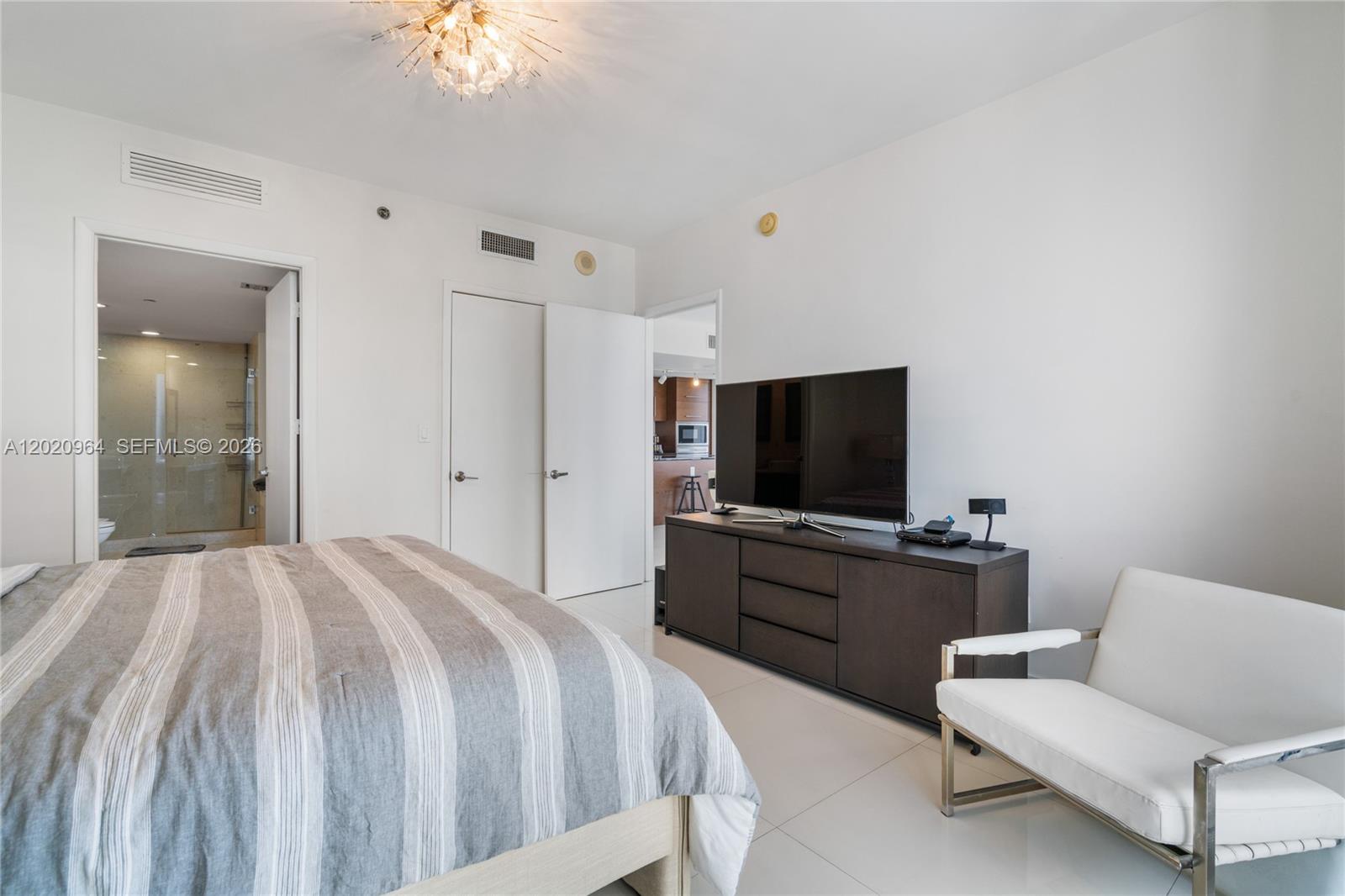 495 Brickell Ave #4510, Miami FL 33131