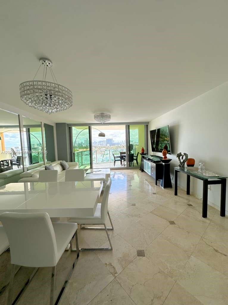 1455 Ocean Dr #1211, Miami Beach FL 33139