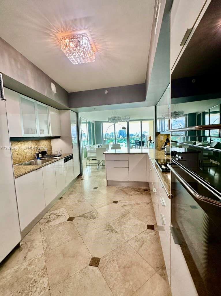 1455 Ocean Dr #1211, Miami Beach FL 33139