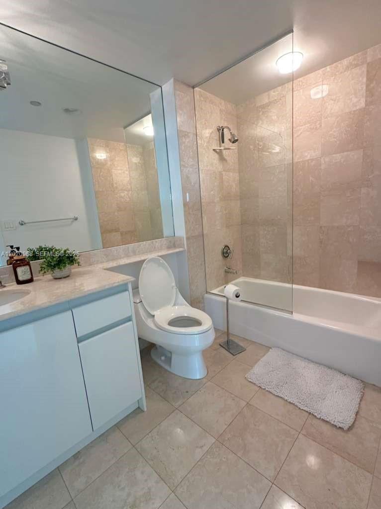 1455 Ocean Dr #1211, Miami Beach FL 33139