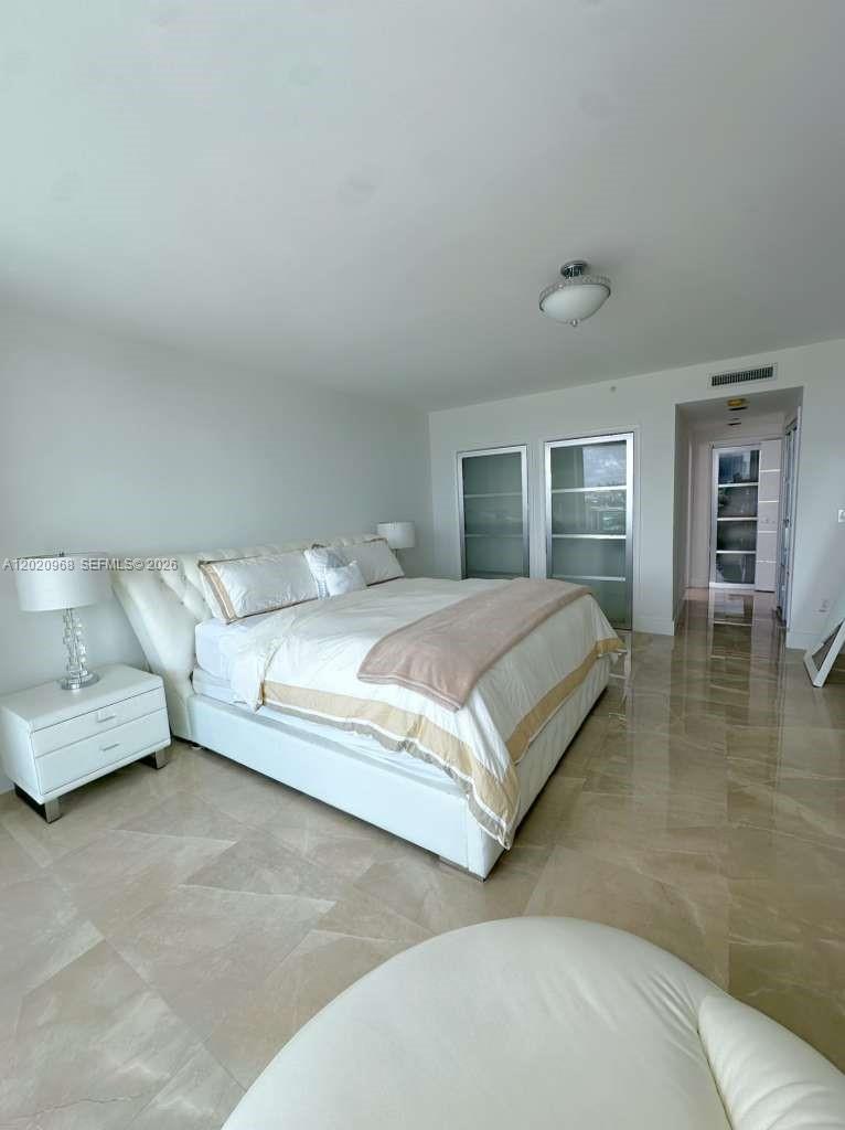 1455 Ocean Dr #1211, Miami Beach FL 33139