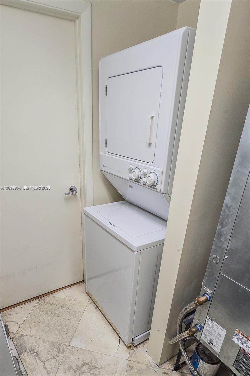 1455 Ocean Dr #1211, Miami Beach FL 33139