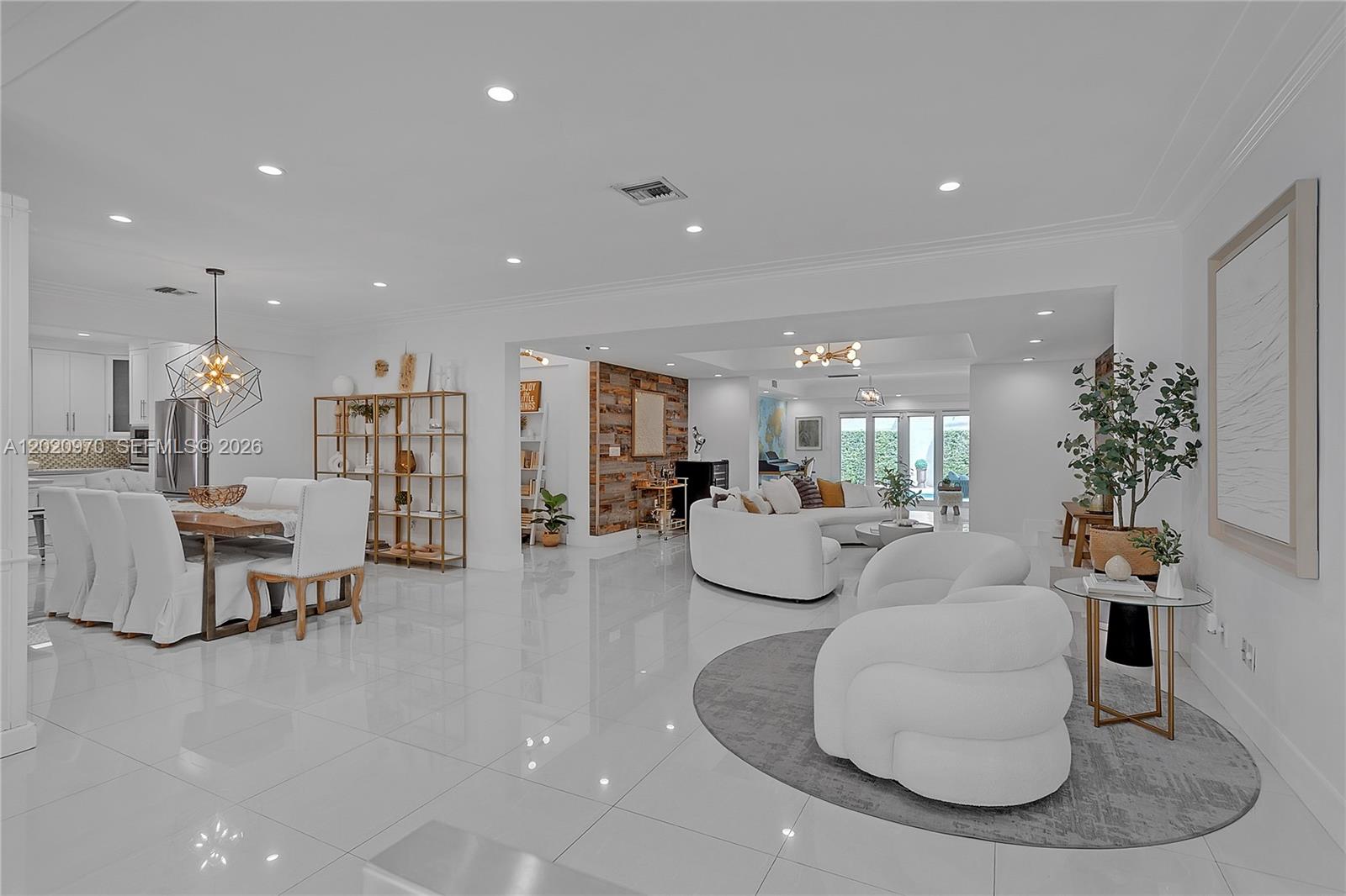 95 Shore Dr W, Miami FL 33133