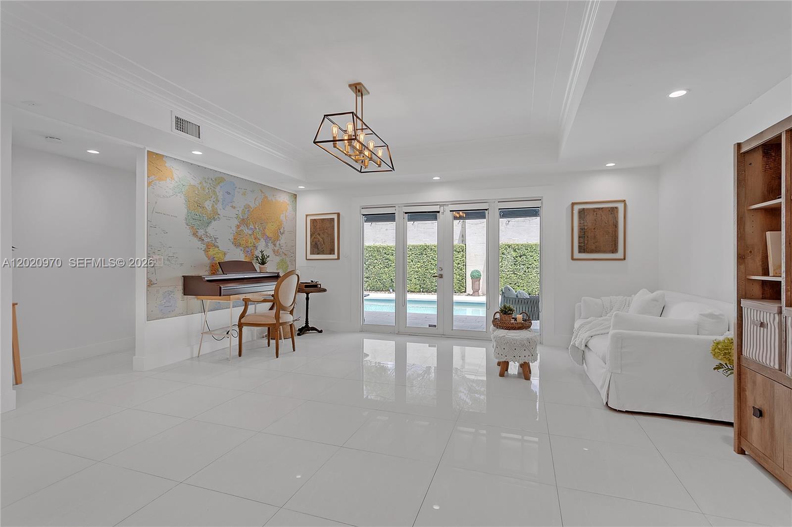 95 Shore Dr W, Miami FL 33133